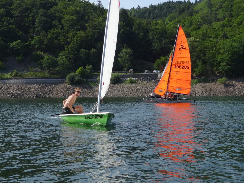 Laser hart am Wind auf dem Edersee