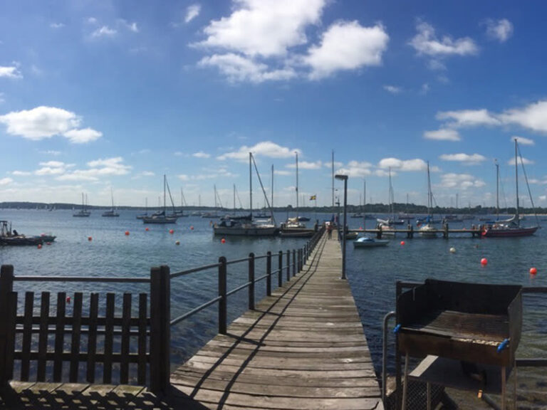Molly Moon unter Segeln vor Eckernförde