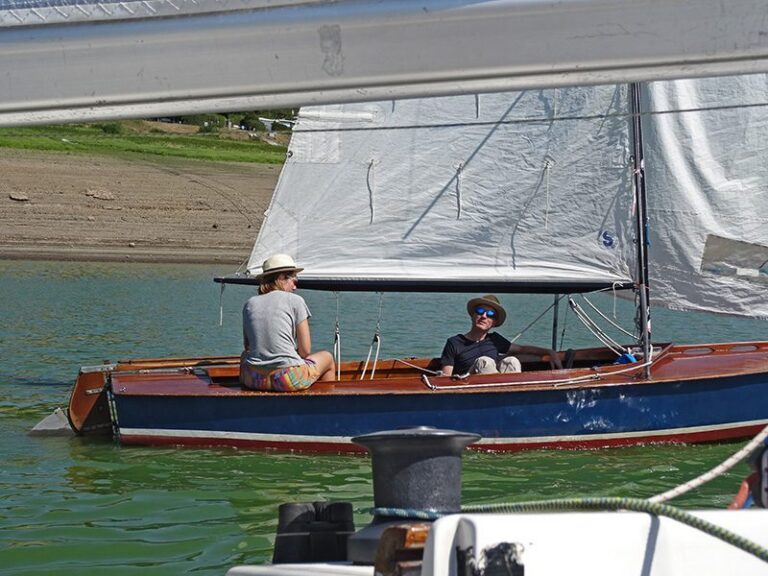 Strohhut angesagt. Das USC-Segelcamp war von Freitag bis Sonntag gut besucht.