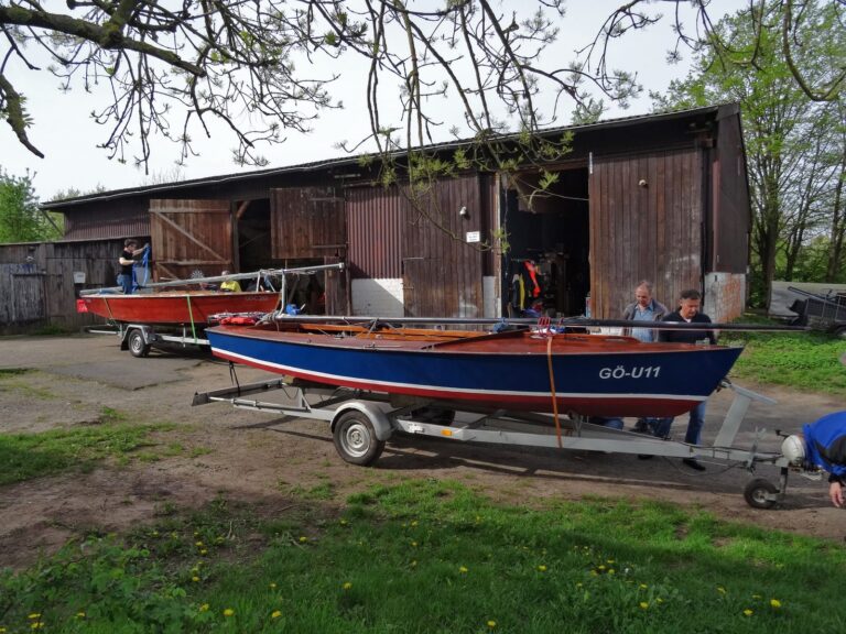 Es kann gesegelt werden. Gekrant oder geslippt gingen die ersten Boote des USC-Kassel zu Wasser